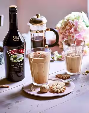 Baileys. Der unwiderstehliche Genussmoment für Erwachsene.